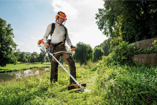 Преимущества мотокосы Stihl FS 120 для дачи и сада
